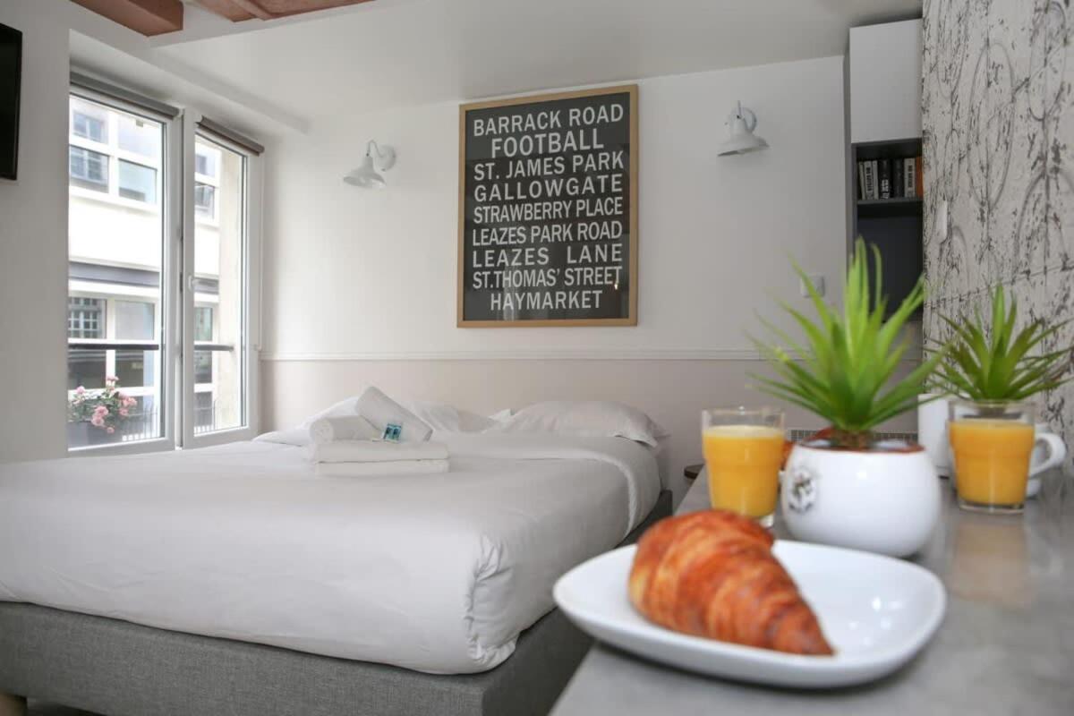 Parisien 20m2 En Face Du Musee Grevin - 2p Appartement Parijs