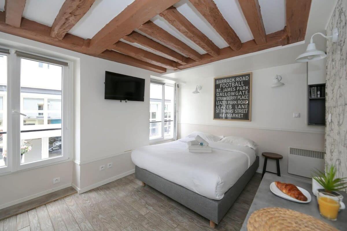 Appartement Parisien 20m2 En Face Du Musee Grevin - 2p Parijs